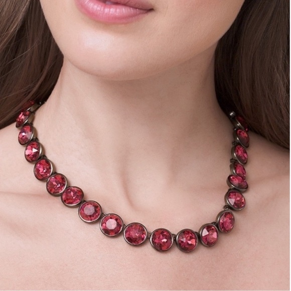 WHBM FUCHSIA STATION NECKLACE - Picture 2 of 5